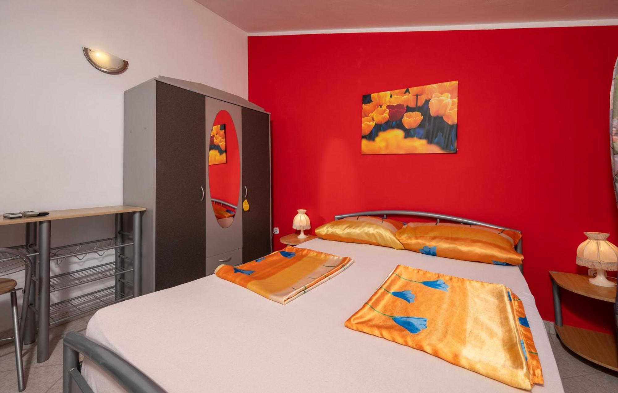 Lovely In With Wifi Appartement Pula